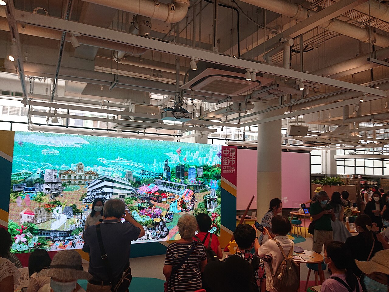 Esempio di LED wall da interno presso il Central Market di Hong Kong